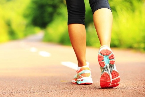 Chaussures de sport disposant d'une bonne facilité de rotation